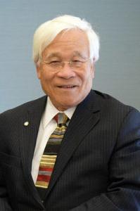 Dr. Kwang Suh